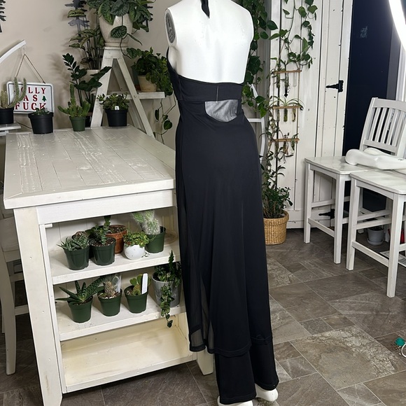 Connected apparel size 4 halter top jumpsuit with billy chiffon overlay NWOT - Picture 8 of 14